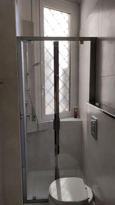 Apartamento Monolocale Intimo Con Terrazzino Milán Exterior foto